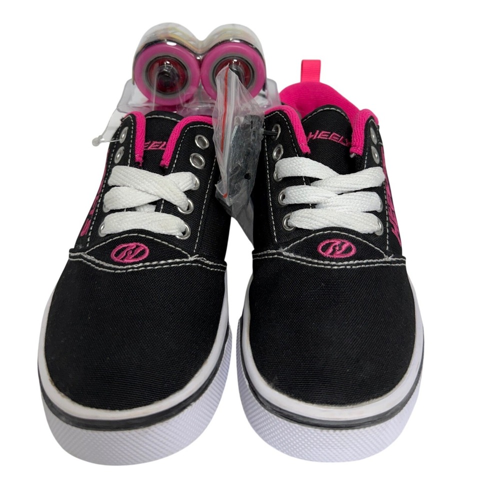 Heelys Skate Shoes GIRLS Size 13C Black Pink NWOT Canvas Low Top‎ Roller Sneaker